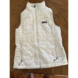 Woman’s Patagonia White Nano Puffer Vest Medium